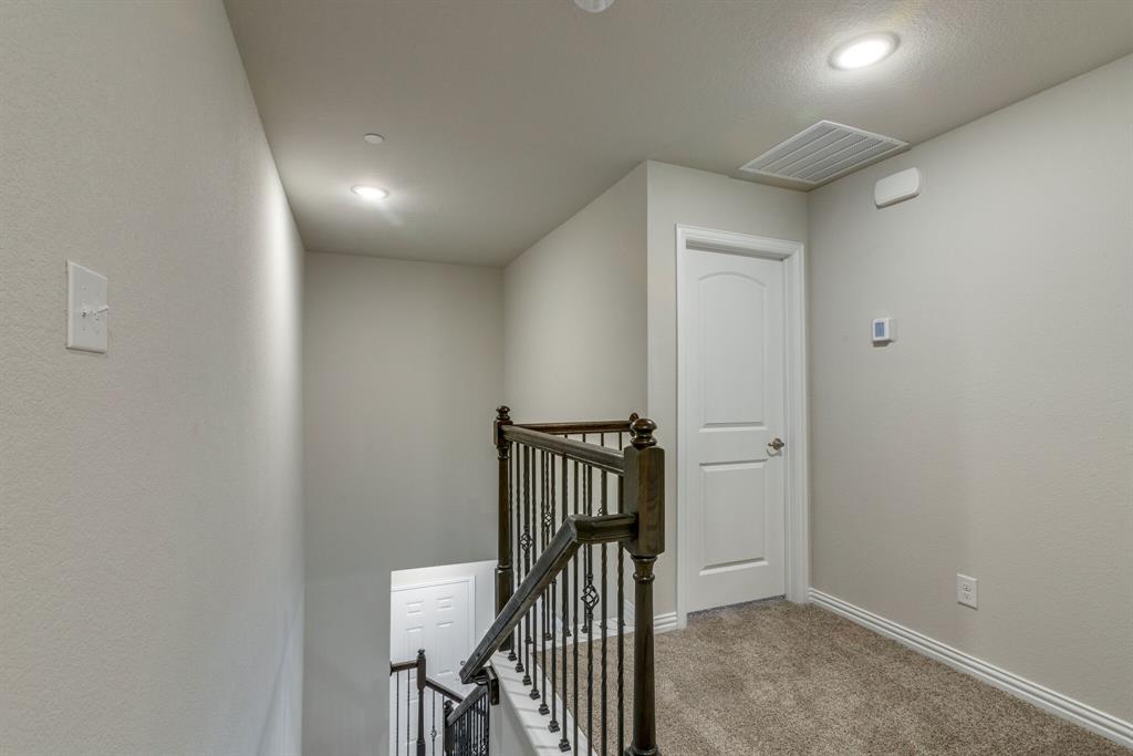 Cloverleaf - Residential Lease