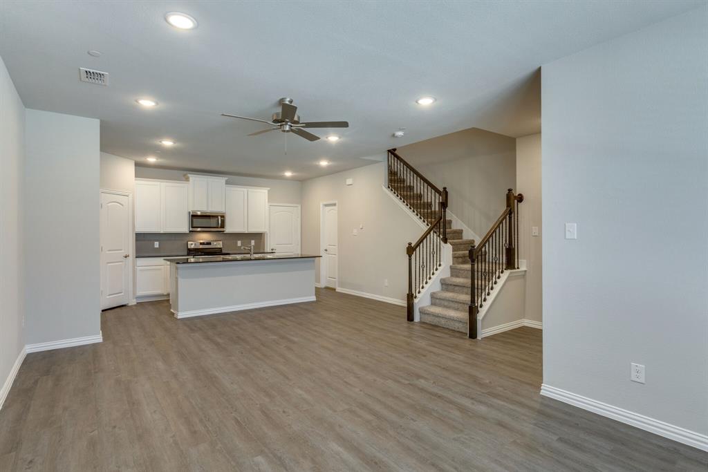 Cloverleaf - Residential Lease