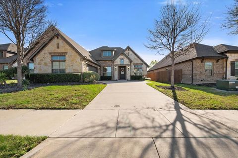 Photo of 118 Basswood Drive, Red Oak, TX 75154 (MLS # 21209908)