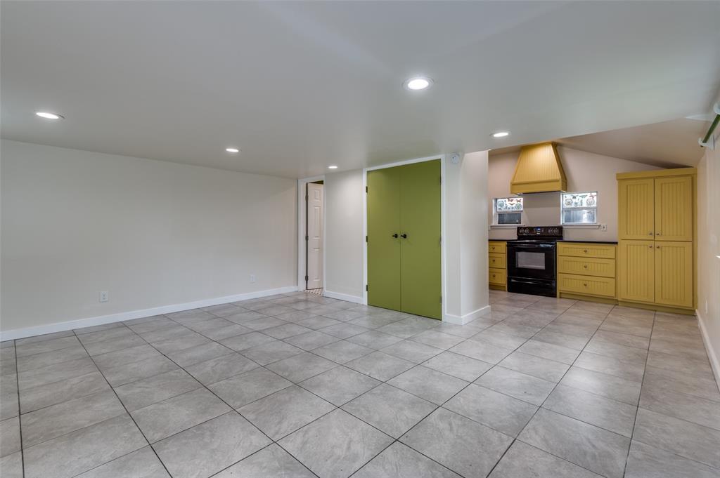 Winnetka Heights Add - Residential Lease