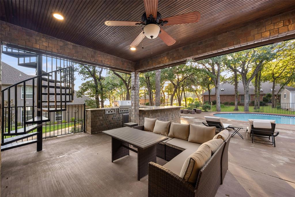 424 Windjammer Lane