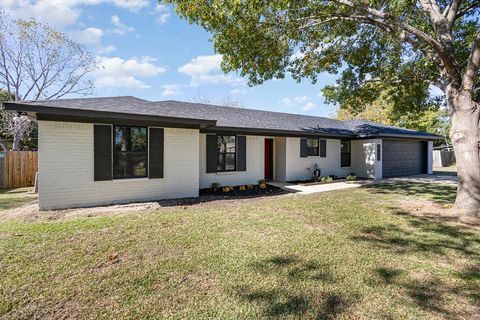 A home in Corsicana