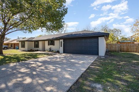 A home in Corsicana