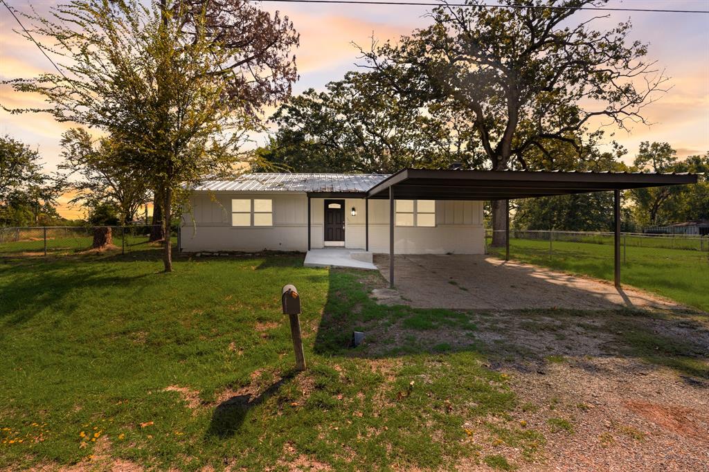 107 E Bayside Drive