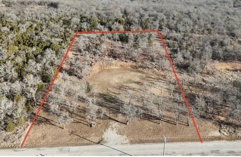 Photo of 385 Hilltop Drive, Mineral Wells, TX 76067 (MLS # 21158141)