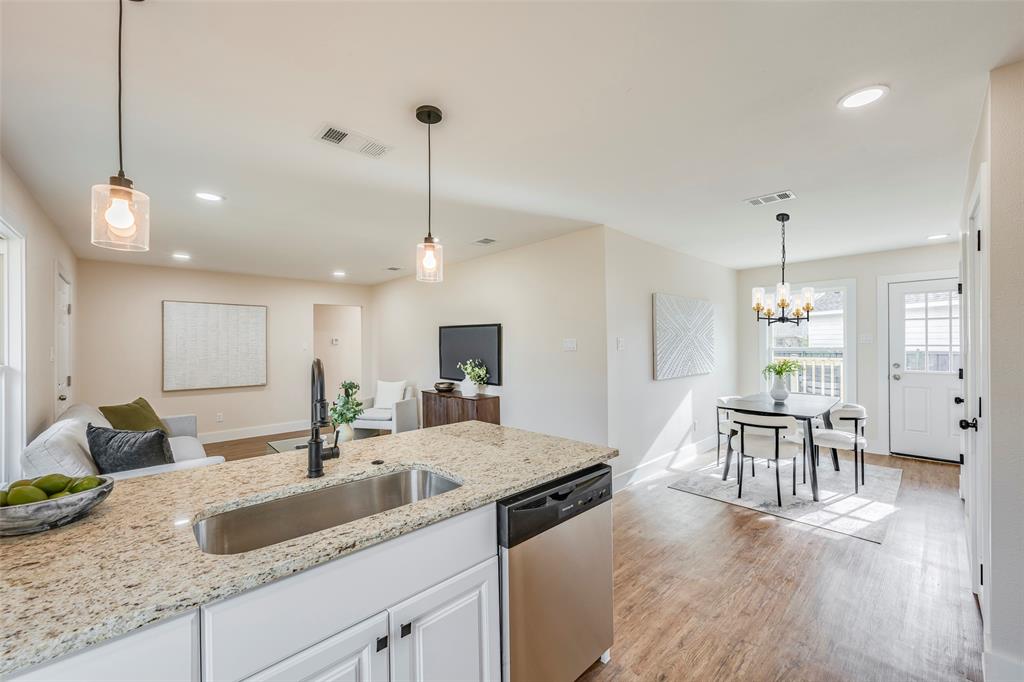 3102 Santa Teresa Avenue