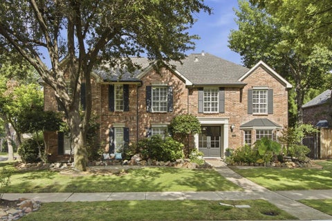 Photo of 210 Chinaberry Way, Coppell, TX 75019 (MLS # 21380448)