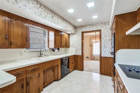 Tiny photo for 9824 Ravensway Drive, Dallas, TX 75238 (MLS # 21205136)