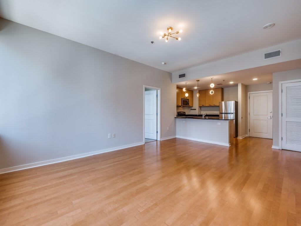1200 Main Street 1510