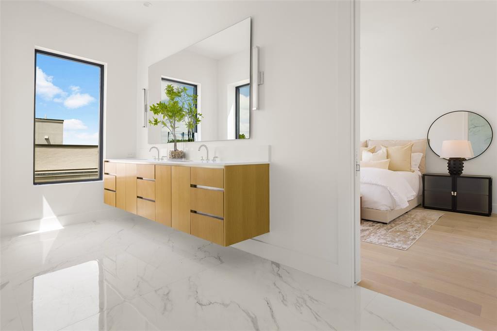 Kessler West Townhomes - Residential