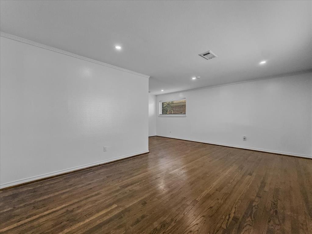 Eastwood 01 - Residential