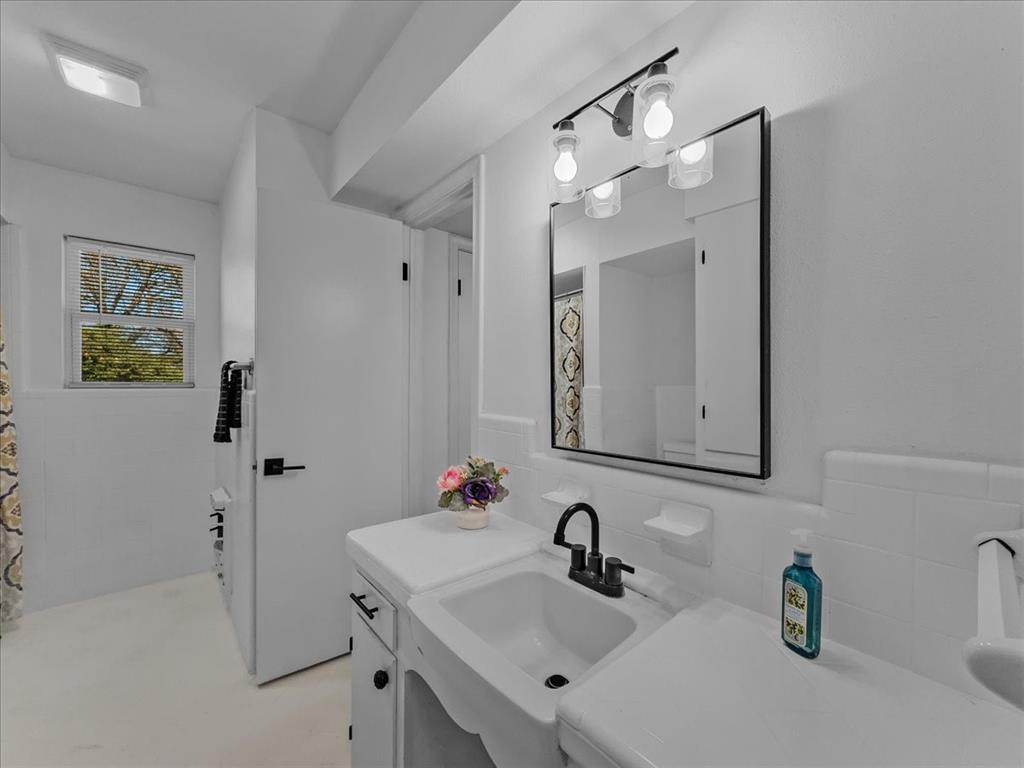 Eastwood 01 - Residential