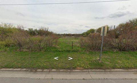 Unimproved Land in Weatherford TX 000 Front Street.jpg