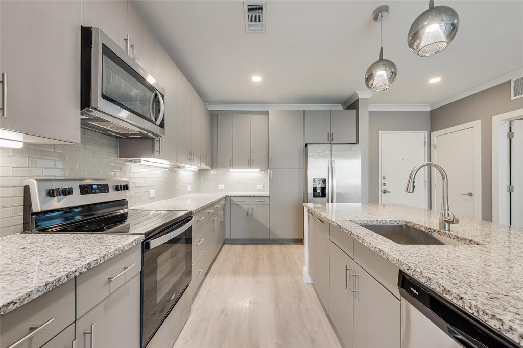 Sojurn At The Realm Condominiu - Residential Lease