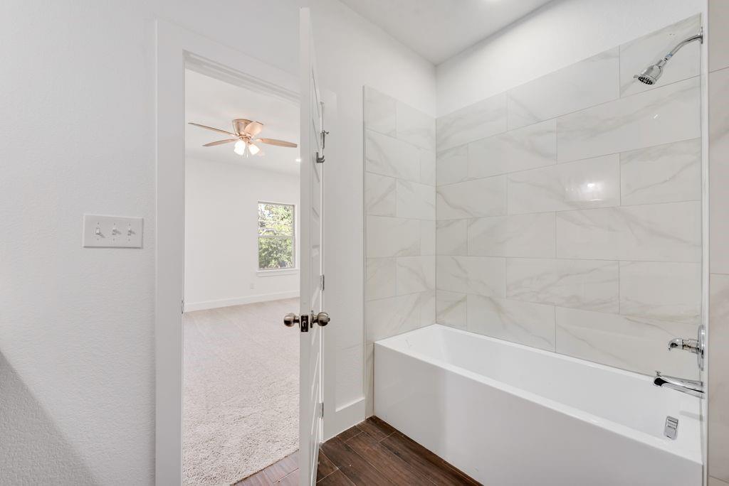 Lincoln Manor - Residential