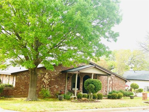 909 Overhill Drive Bedford TX 76022
