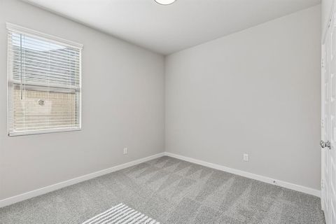 Tiny photo for 15008 Leighton Creek Court, Fort Worth, TX 76052 (MLS # 21341623)