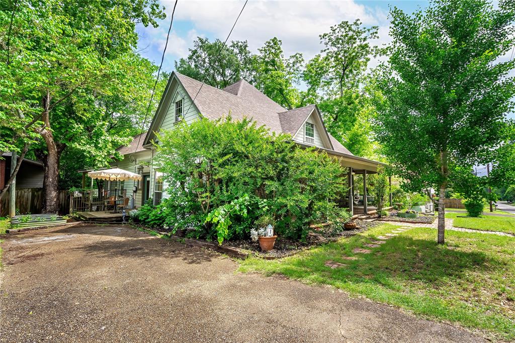 Northeast Corner - Residential