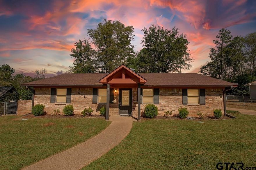Welcome to this inviting 3-bedroom, 2 bath brick home featuring a granite kitchen with brick surrounding the range and afireplace to warm the living area. This home is tucked away on a quiet street in the beautiful, gated Hideaway Lakecommunity. This home offers a single carport and an expansive concrete drive - perfect for guests and extra parking. Inside,you'll find living spaces ready for your personal touch, while outside you can enjoy a spacious backyard in the peaceful, tree-filled setting that makes Hideaway so special. Living here means more than just a home- it's a lifestyle where you'll enjoyamenities like a family pool, an adult only heated pool, fishing and boating on 3 lakes, and a scenic 27-hole golf course aswell as a clubhouse and restaurant to enjoy with your new neighbors. All this, set among the rolling hills and towering trees ofEast Texas! Come experience the Hideaway life- where every day feels like a retreat!
ADDITIONAL PICTURES