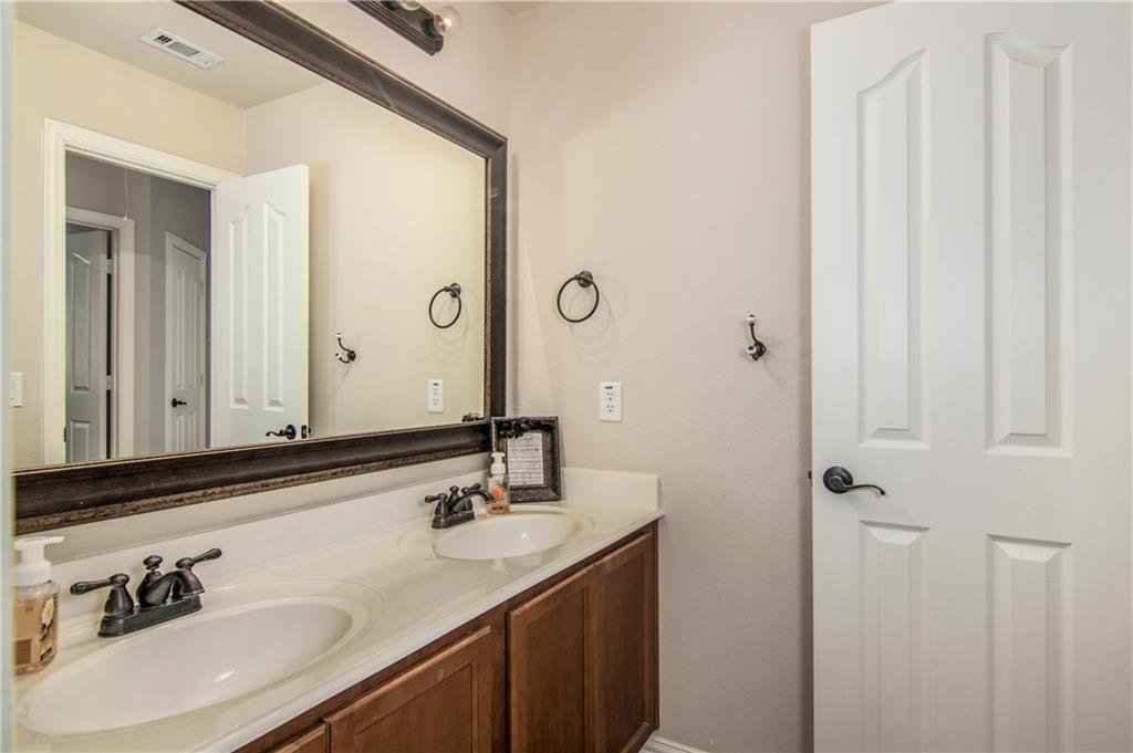 Courtyards The - Residential