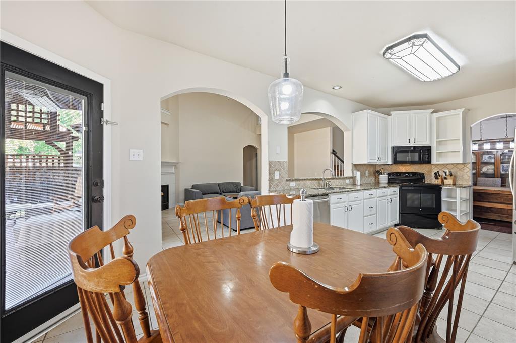 Corinth, Texas 76210, United States, 4 Bedrooms Bedrooms, ,3 BathroomsBathrooms,Residential,Active,228594