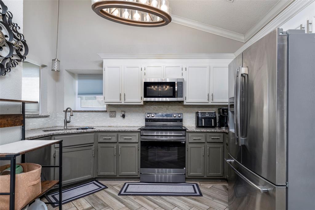 Crestdale Add - Residential