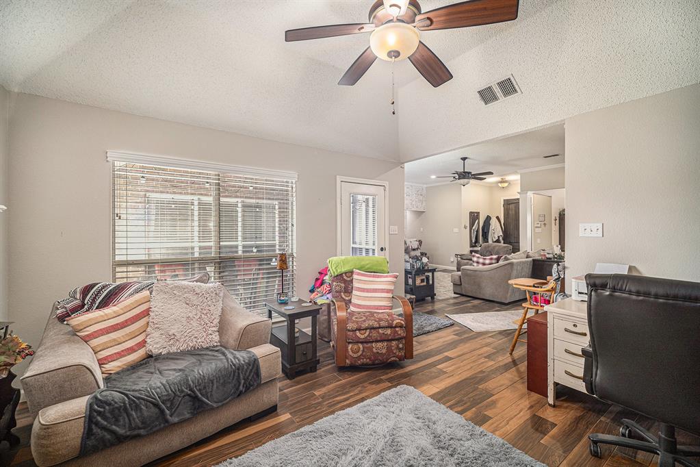 5501 Gateway Lane