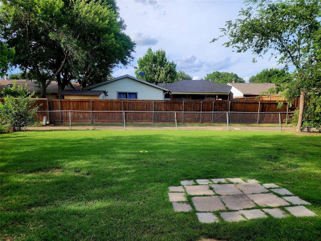 5221 Kisor Drive
