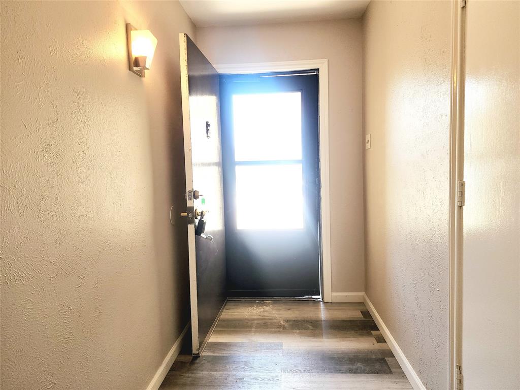 5221 Kisor Drive