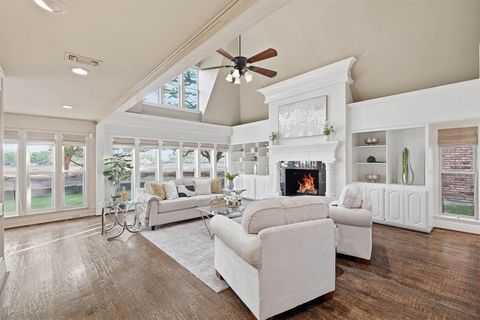 16815 Village Lane Dallas TX 75248