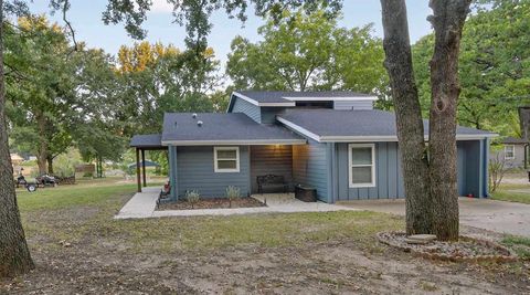 128 Armada Loop Mabank TX 75156