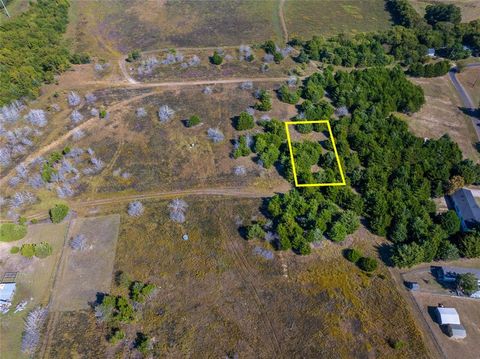 Photo of 124 W Overhill Drive, Glenn Heights, TX 75154 (MLS # 21264612)
