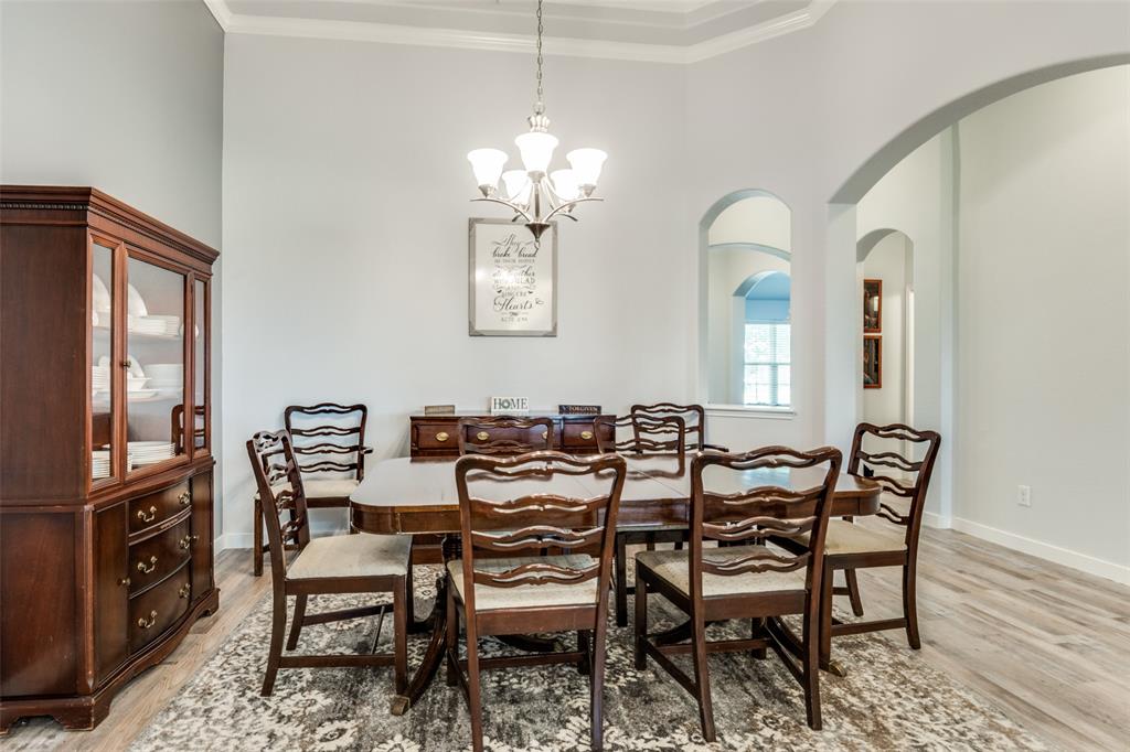 3118 Oak Crest Drive