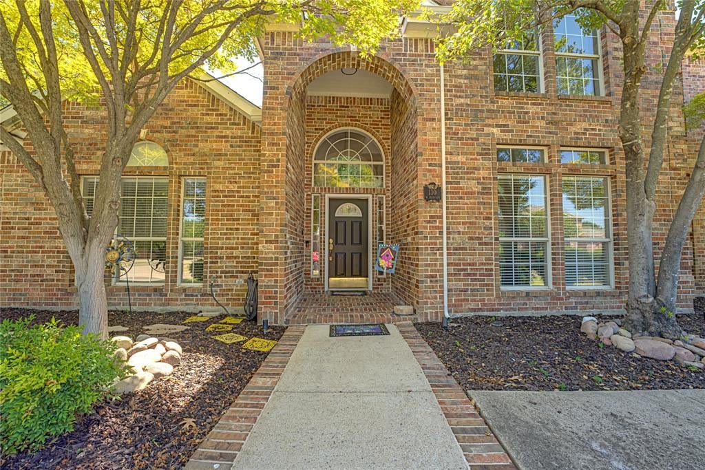 130 W Clubview Court
