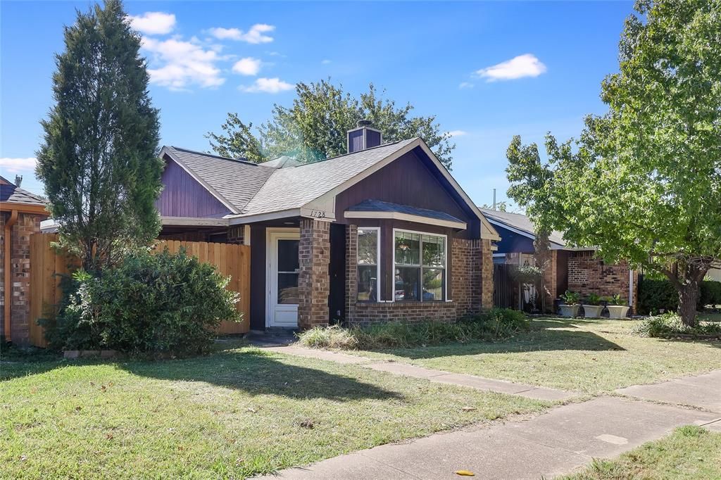 Photo of 1728 Hackamore Street, Mesquite, TX 75149 (MLS # 21094809)