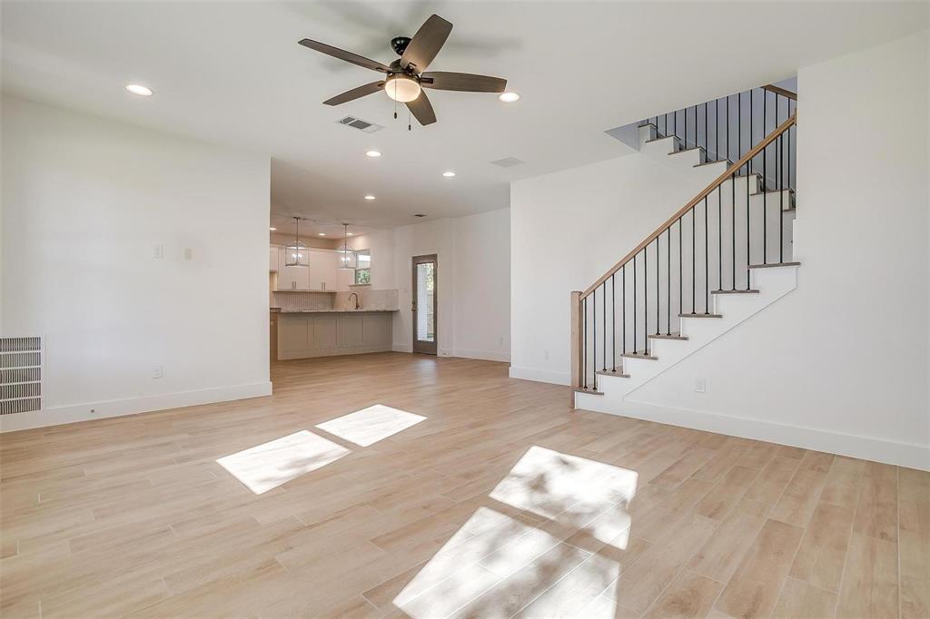 Three Oaks - Residential