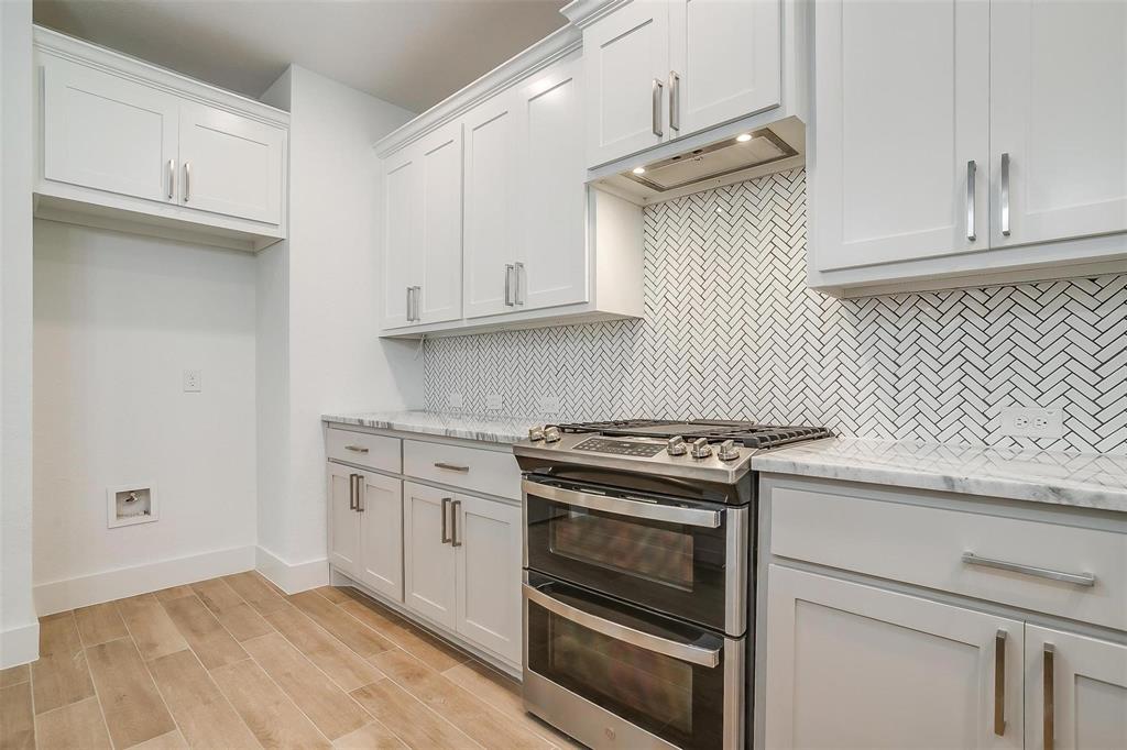 Three Oaks - Residential