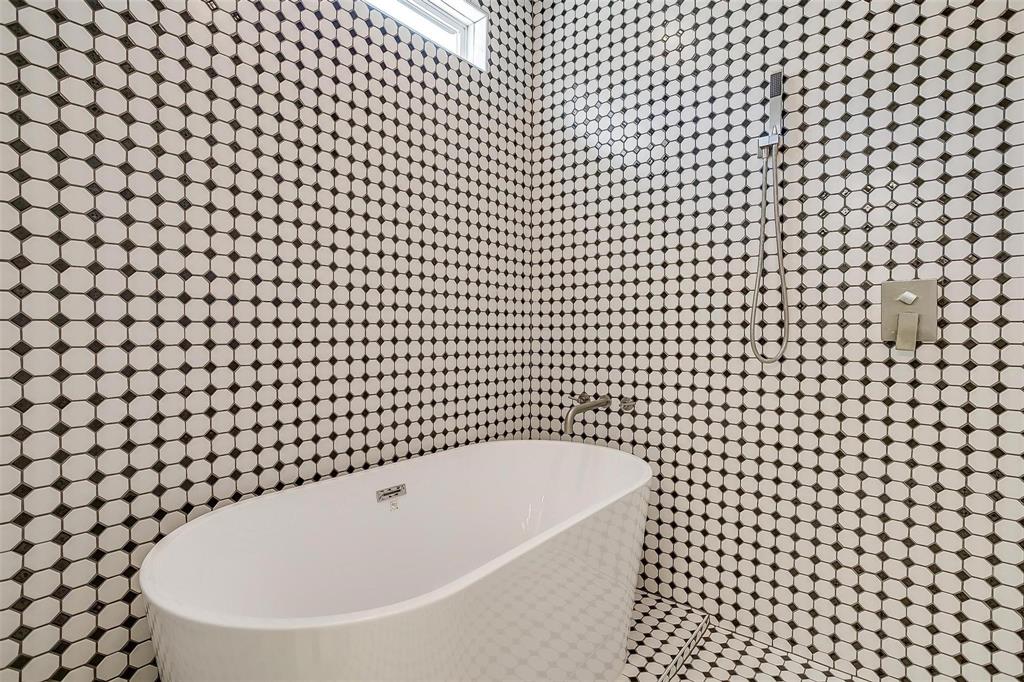 Three Oaks - Residential