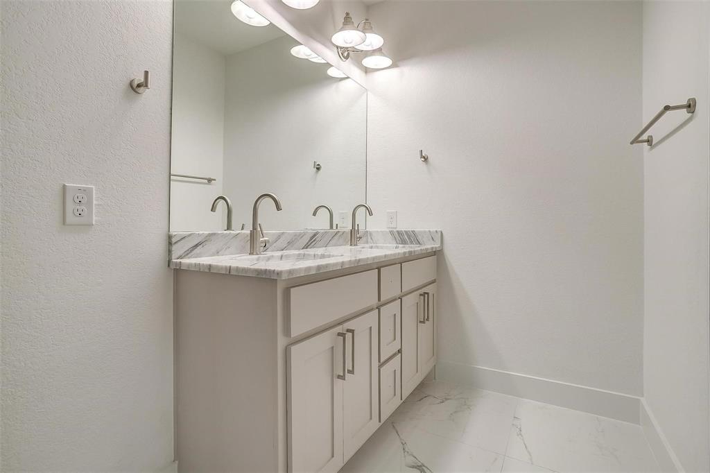 Three Oaks - Residential