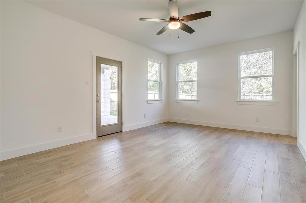 Three Oaks - Residential