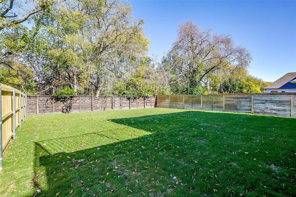 Three Oaks - Residential