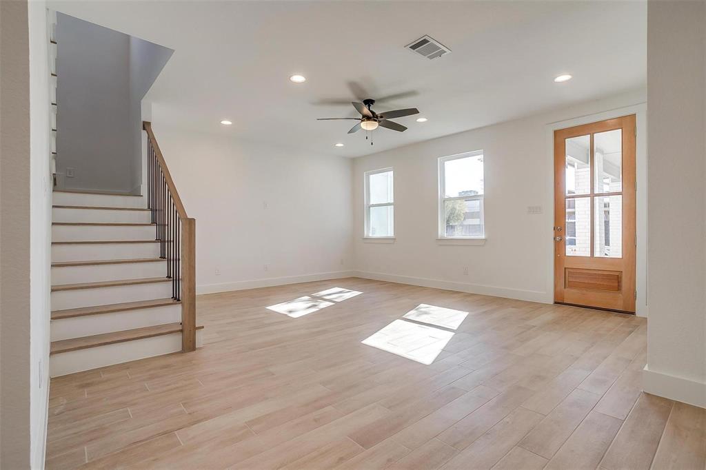 Three Oaks - Residential