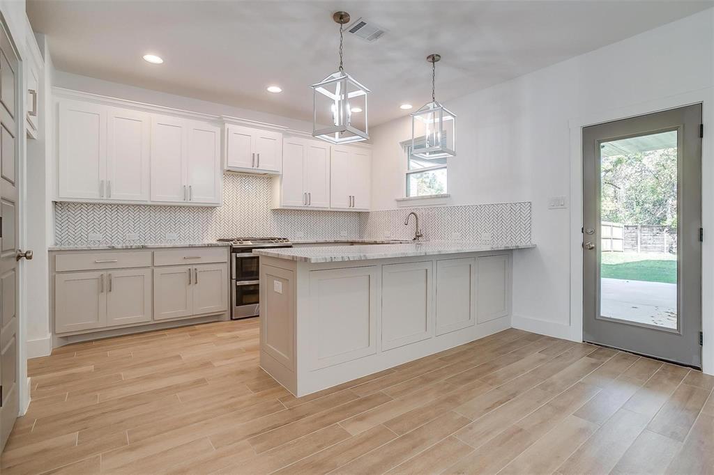 Three Oaks - Residential