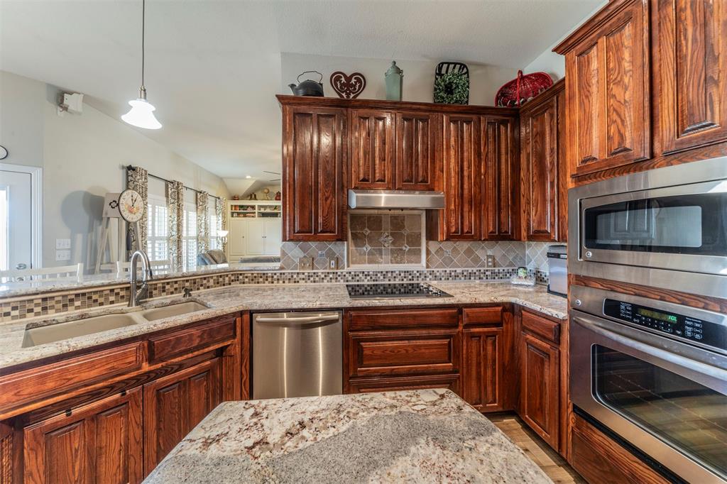 11621 Willow Springs Road