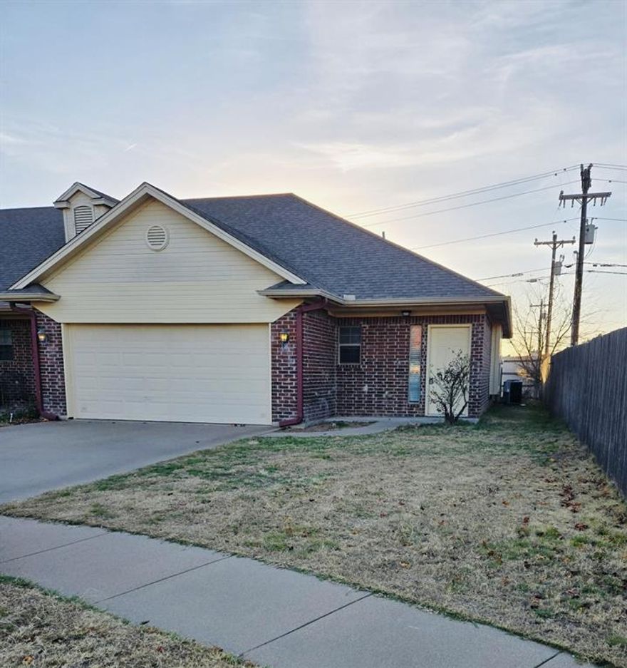 Nicely renovated duplex with close access to Hwy. 377, the Historic Granbury Square and Wal-Mart. The interior is nicely painted with vinyl plank flooring and tile throughout. This home has 2 bedrooms, 2 full bathrooms, a 2-car garage, utility room with full washer and dryer hook ups and a small, privately fenced backyard. Tenant pays all utilities. Lawncare provided by Landlord. 1 pet maximum allowed with $350 non-refundable pet deposit. Tenant must supply their own washer, dryer and refrigerator.