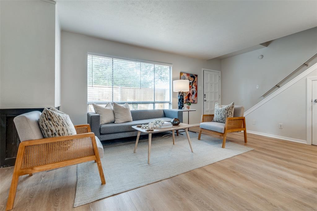 2702 Douglas Avenue 128