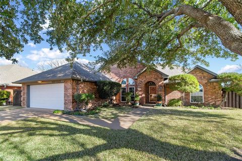 A home in Benbrook