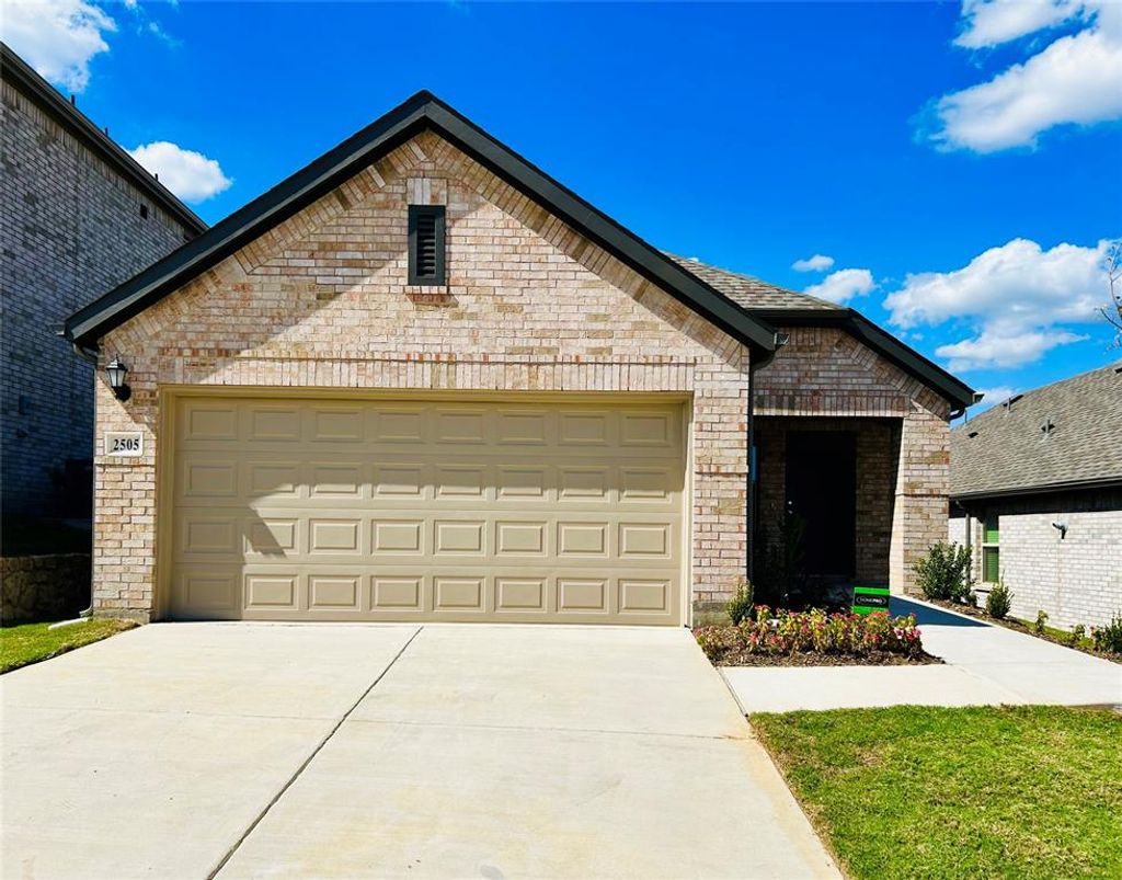 Photo of 2505 McNally Drive, Mesquite, TX 75149 (MLS # 21078225)