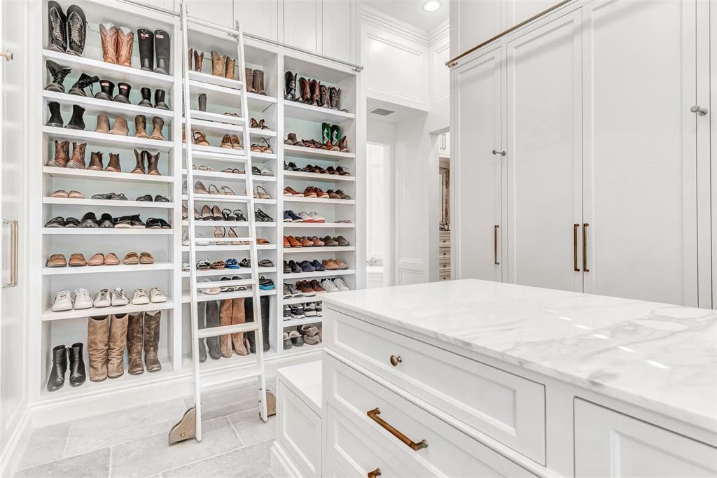 Meadows Of Willow Bend - Residential