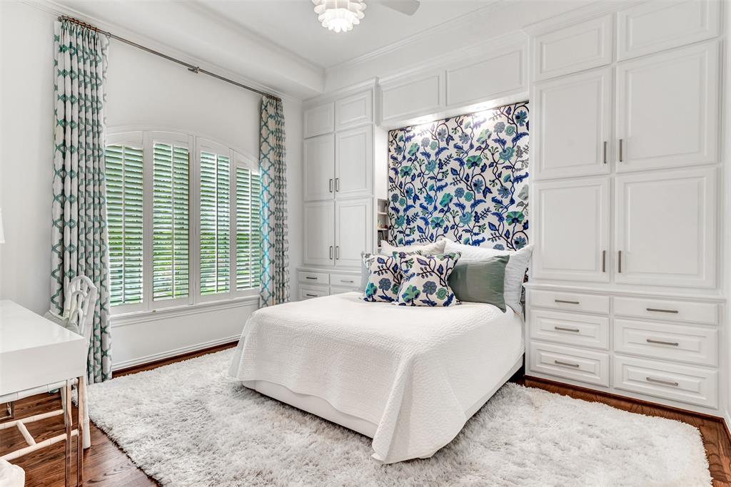 Meadows Of Willow Bend - Residential